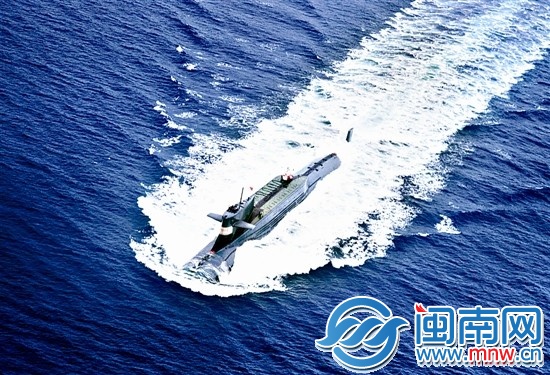 準(zhǔn)備下潛的戰(zhàn)略導(dǎo)彈核潛艇