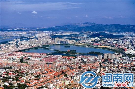 高空下，西湖公園、泉州博物館、閩臺(tái)緣博物館等構(gòu)筑
