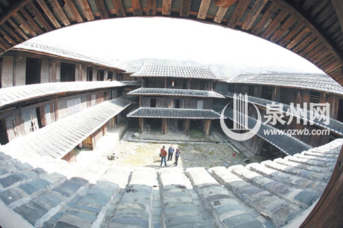 泉州最古老的土樓安溪聚斯樓