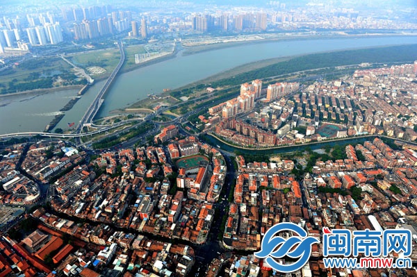 泉州提出將古城與古港、新區(qū)串聯(lián)起來發(fā)展，建設(shè)多元