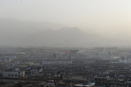 拉薩出現(xiàn)罕見浮塵現(xiàn)象2