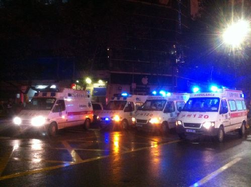 瀘州江陽區(qū)摩爾商場發(fā)生爆炸17