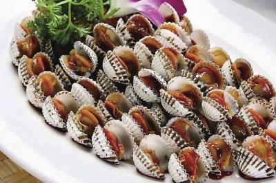 福建同學(xué)帶“奇葩”特產(chǎn)毀三觀 有老鼠干雞仔胎4