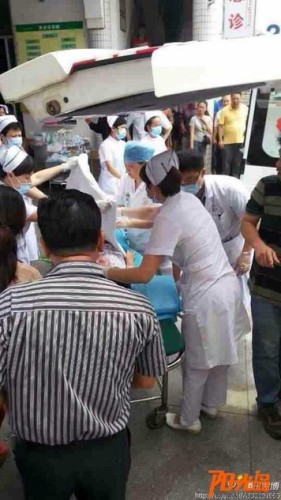 海南小學(xué)生春游大巴事故現(xiàn)場8