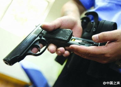 上海今起巡邏民警佩槍執(zhí)勤