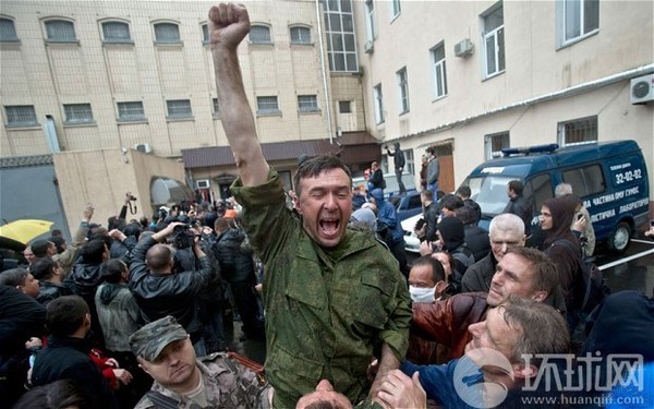 親俄武裝與烏克蘭政府軍沖突造成親俄方面20死40傷，