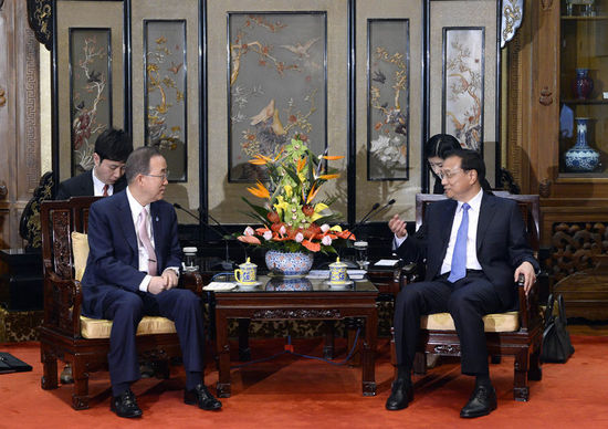 李克強會見聯(lián)合國秘書長潘基文
