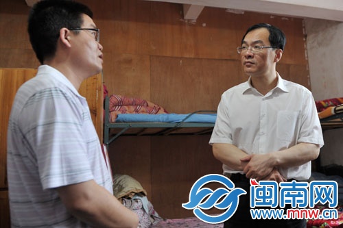 蔡奮山向高向榮匯報情況