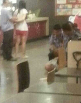 吳姓女子因拒給陌生男手機(jī)號(hào)遭6名男女毆打,最終不