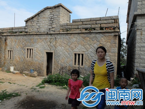 岑兜社區(qū)的石頭房子