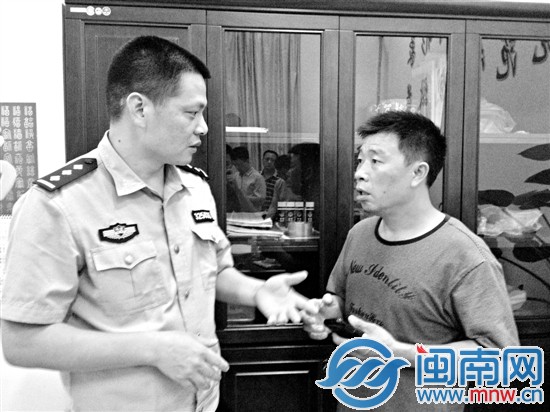 聽民警介紹妻子搭乘客車出事故，張家喜目瞪口呆1分